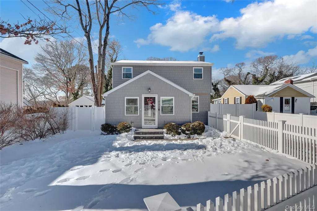 522 Browns Road Nesconset NY 11767