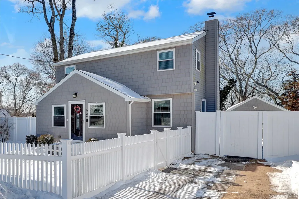 522 Browns Road Nesconset NY 11767