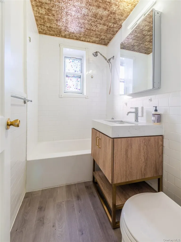 8420 51st Avenue Elmhurst NY 11373