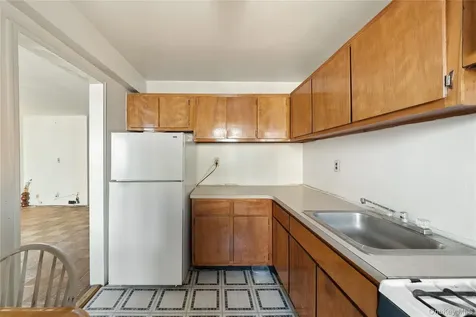 370 Westchester Avenue Port Chester NY 10573