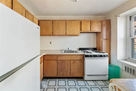 370 Westchester Avenue Port Chester NY 10573