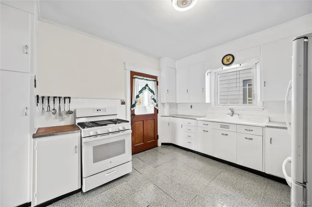 47 Prairie Avenue Suffern NY 10901