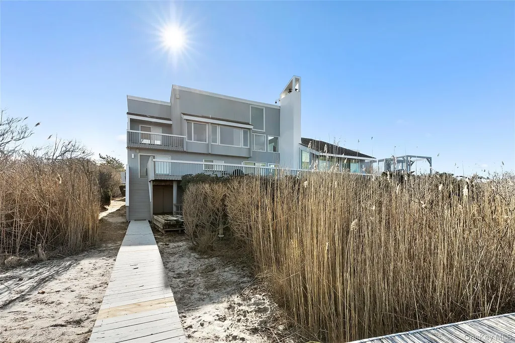 32 Dune Westhampton Beach NY 11978