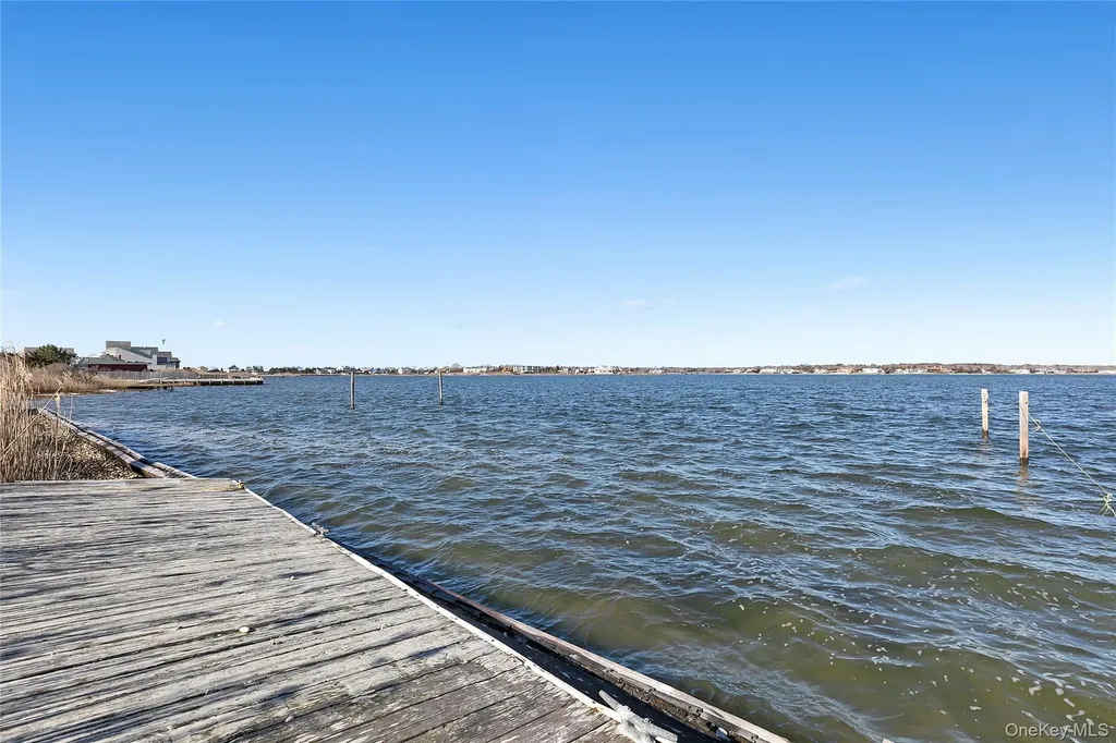 32 Dune Westhampton Beach NY 11978