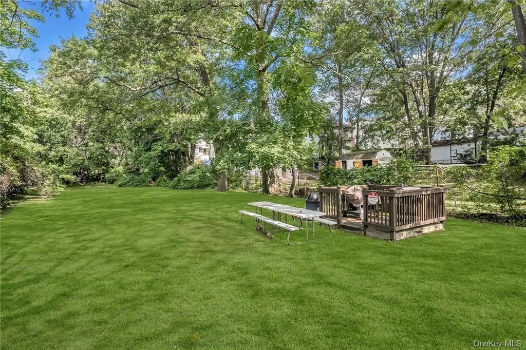 329 Palmer Terrace Mamaroneck NY 10543