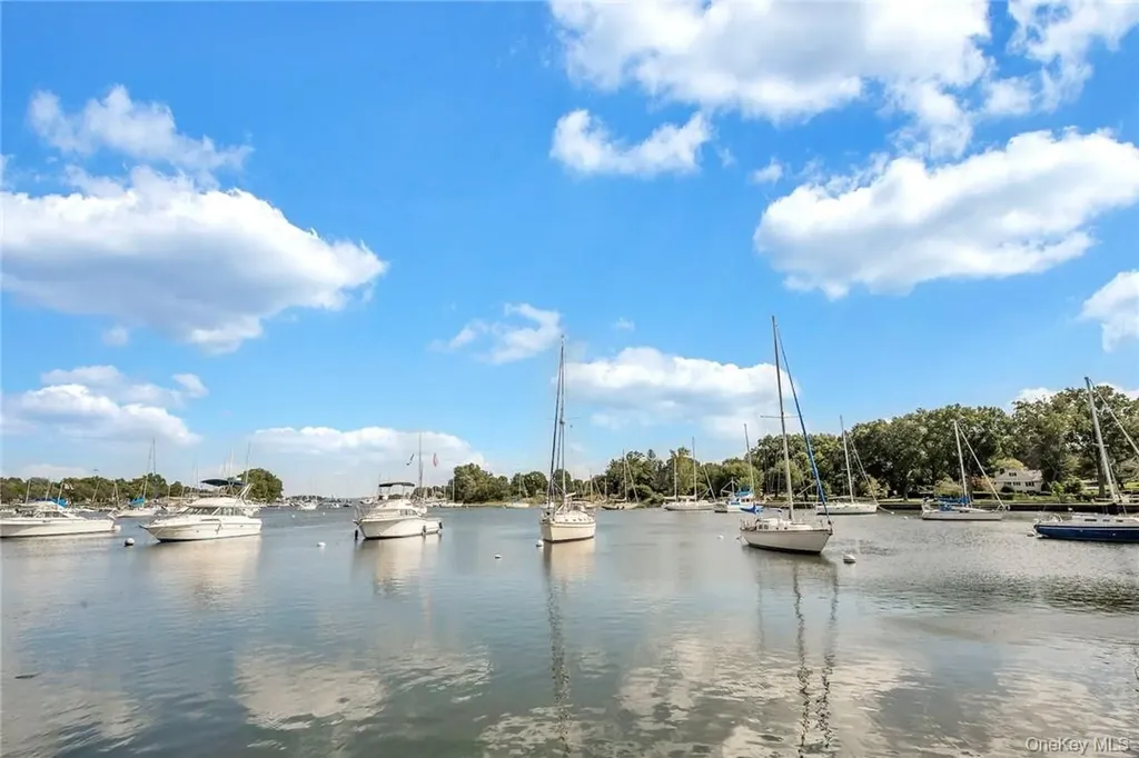 329 Palmer Terrace Mamaroneck NY 10543