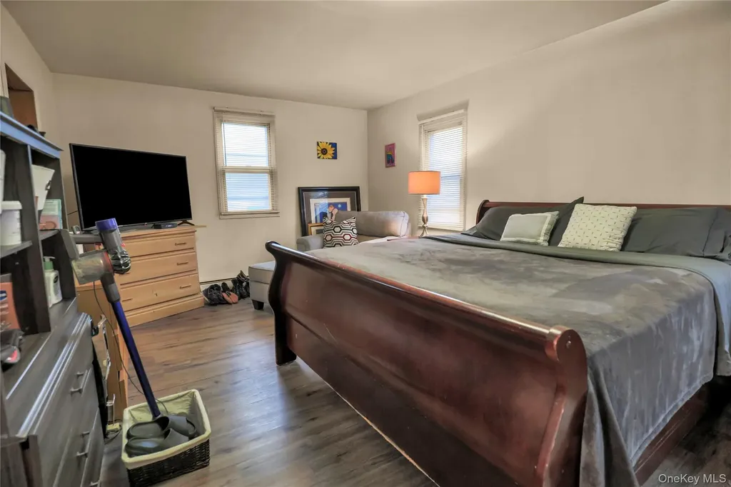 1763 E Berkshire Road Merrick NY 11566