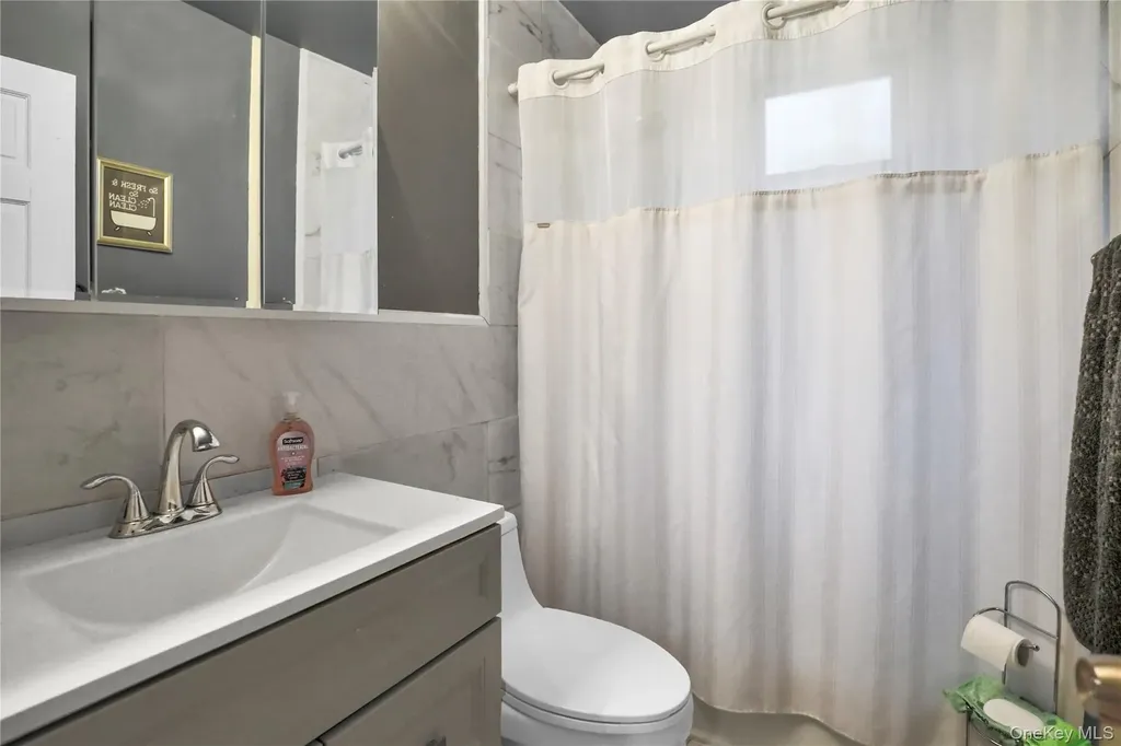 1763 E Berkshire Road Merrick NY 11566