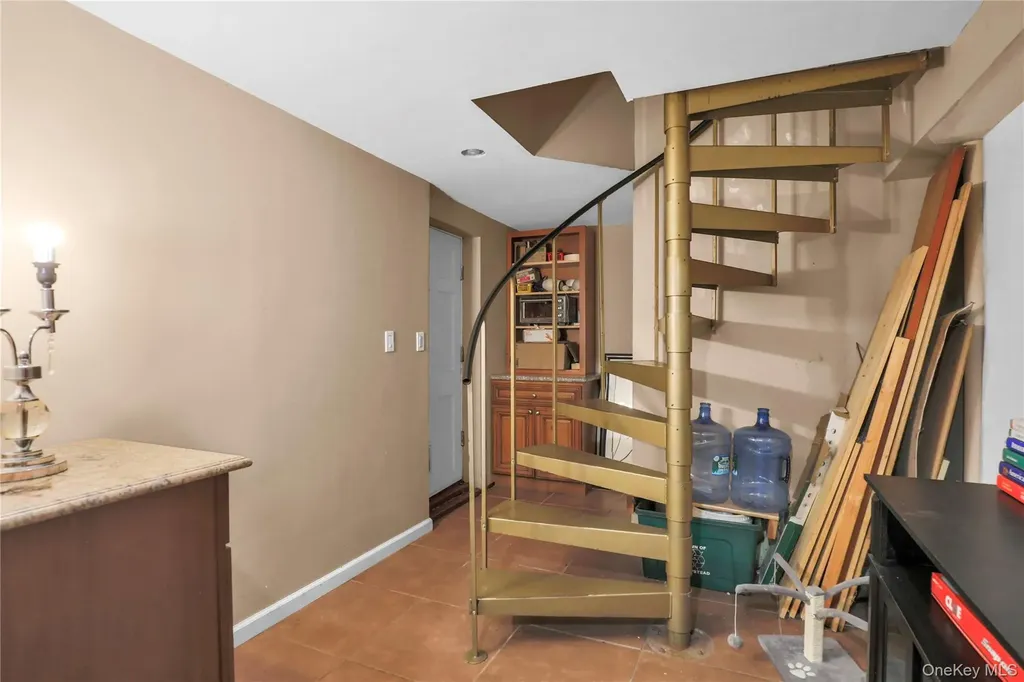 1763 E Berkshire Road Merrick NY 11566