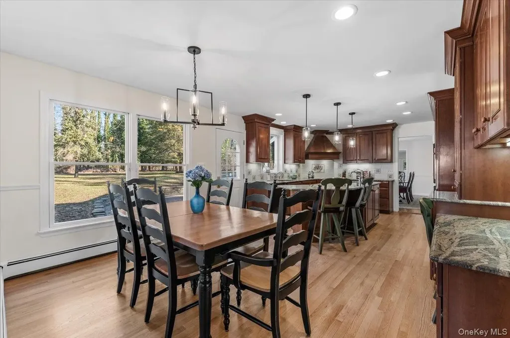 306 Southdown Road Lloyd Harbor NY 11743