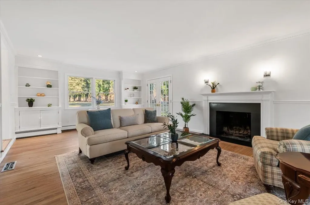 306 Southdown Road Lloyd Harbor NY 11743