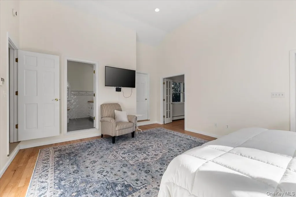306 Southdown Road Lloyd Harbor NY 11743