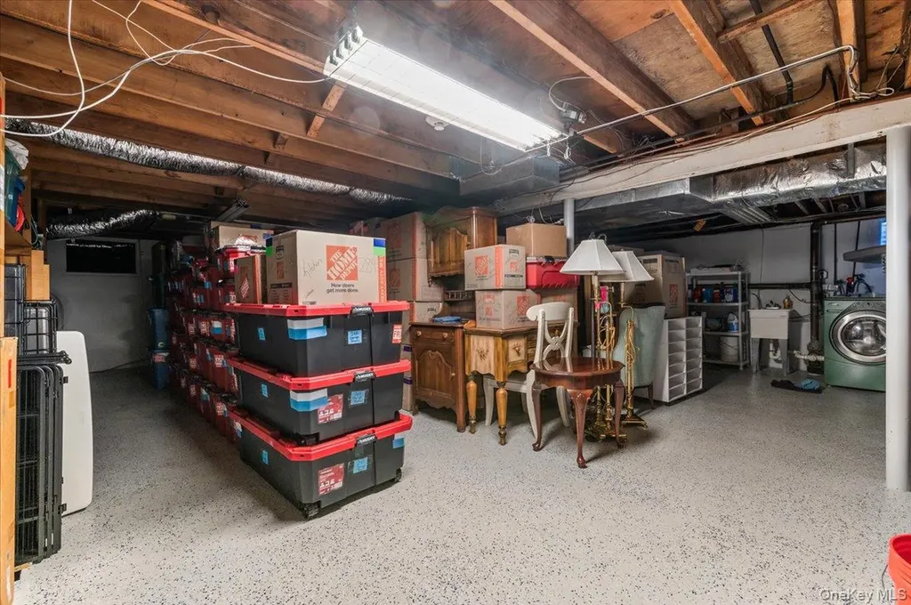 306 Southdown Road Lloyd Harbor NY 11743
