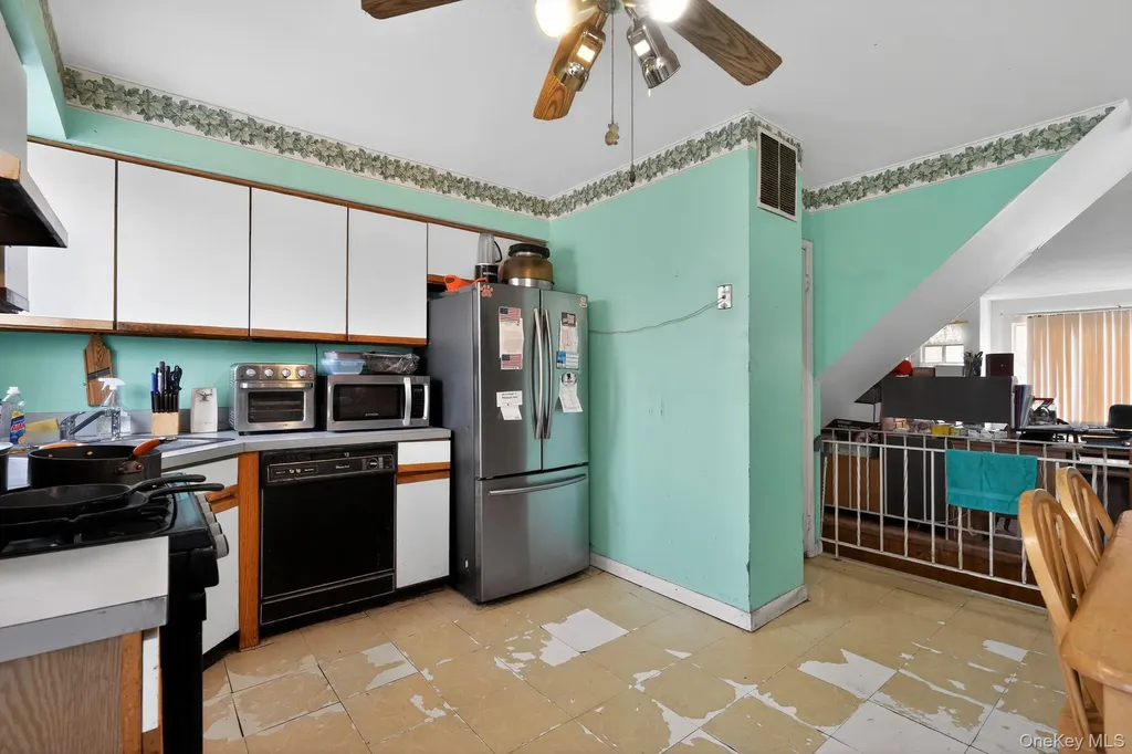 327 Willow Road E Staten Island NY 10314