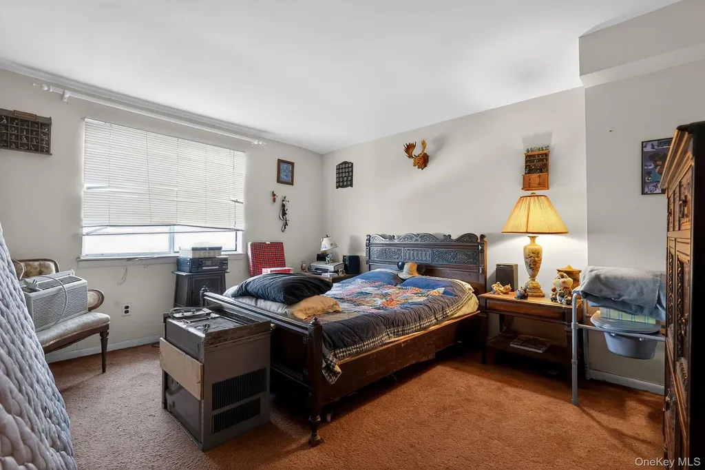 327 Willow Road E Staten Island NY 10314