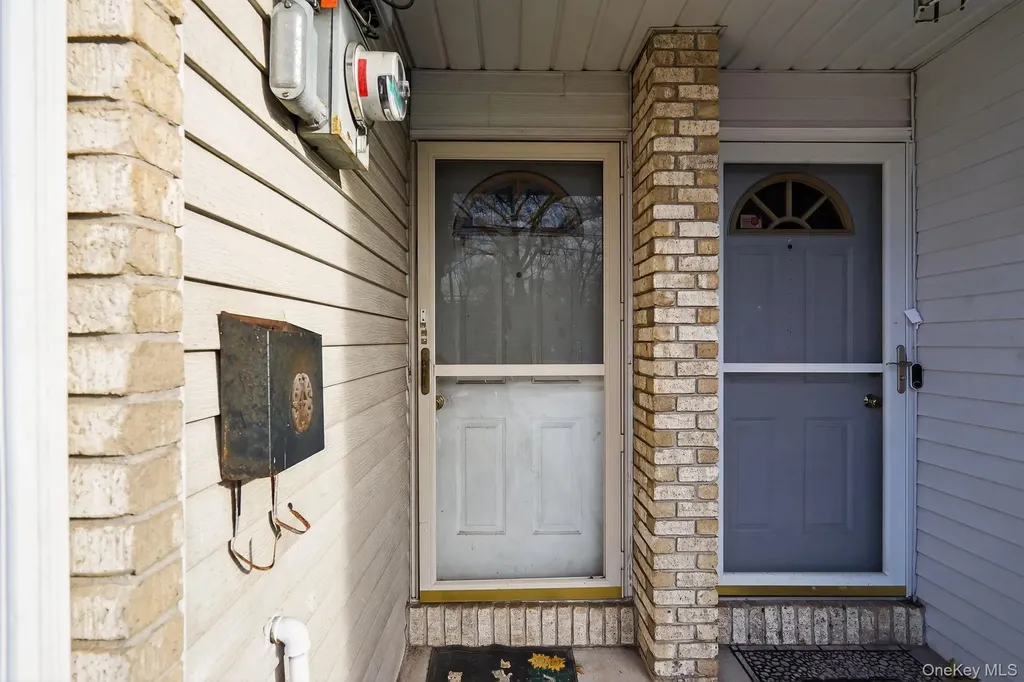 327 Willow Road E Staten Island NY 10314