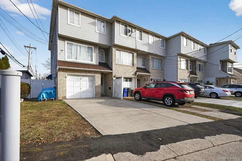 327 Willow Road E Staten Island NY 10314