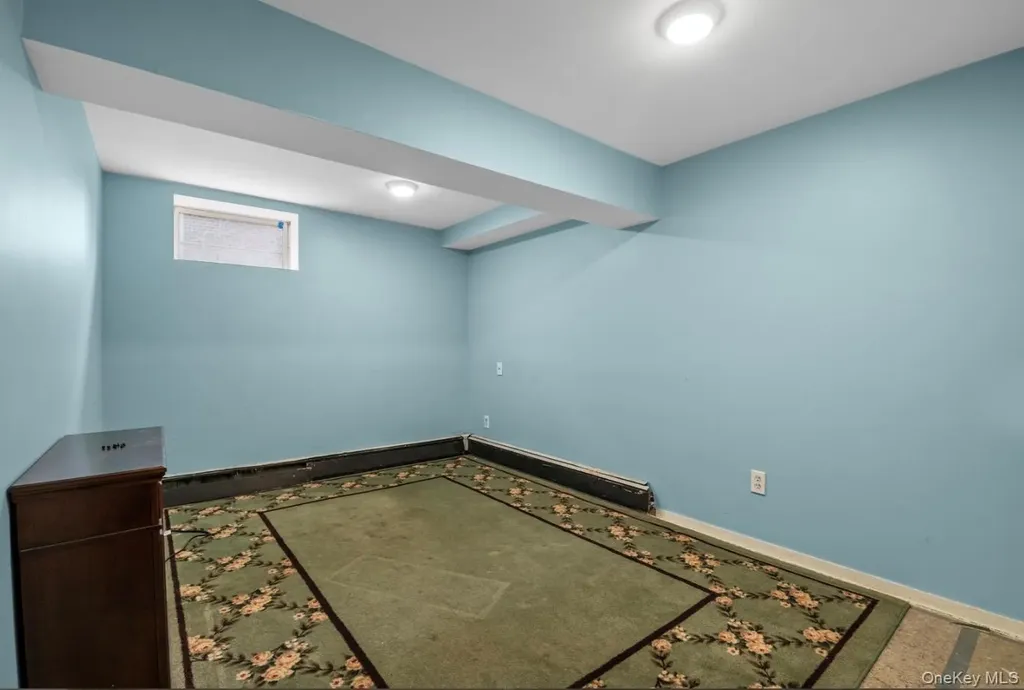 5 Cedar Avenue Farmingdale NY 11735