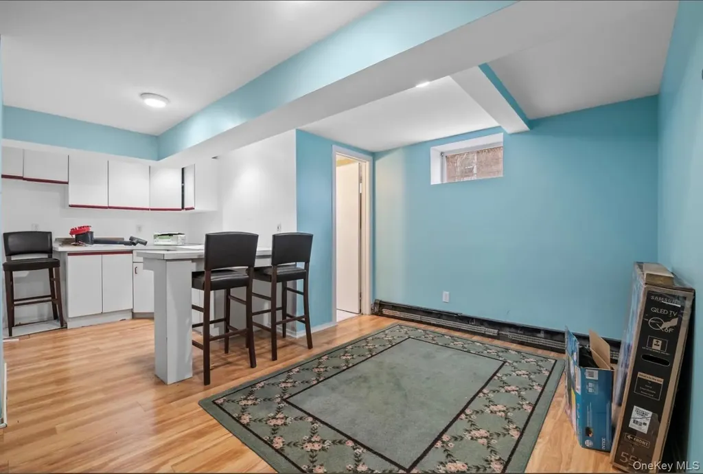 5 Cedar Avenue Farmingdale NY 11735