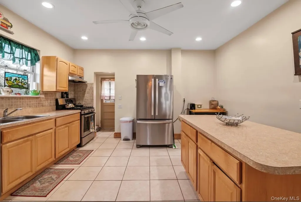 5 Cedar Avenue Farmingdale NY 11735