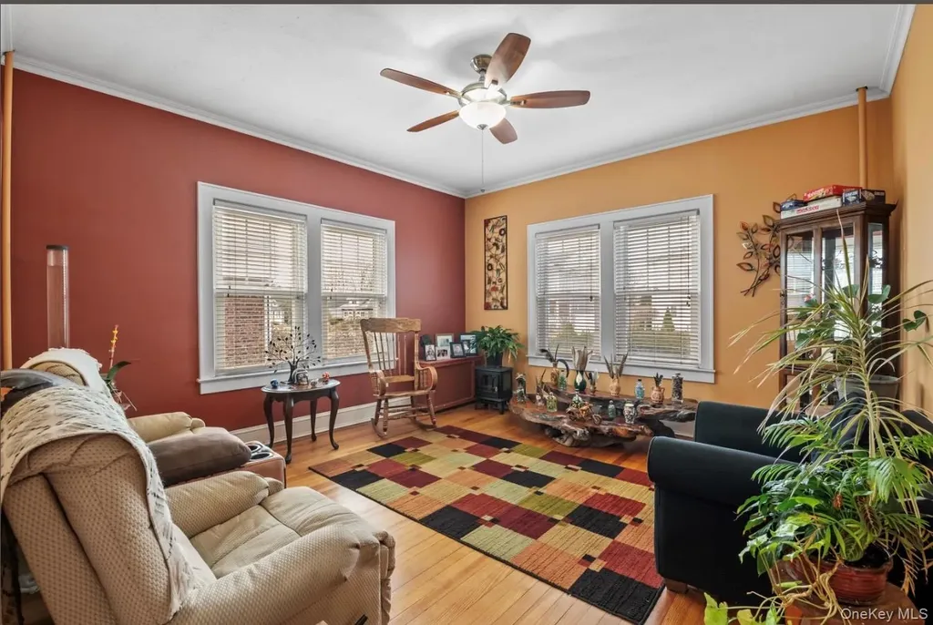 5 Cedar Avenue Farmingdale NY 11735