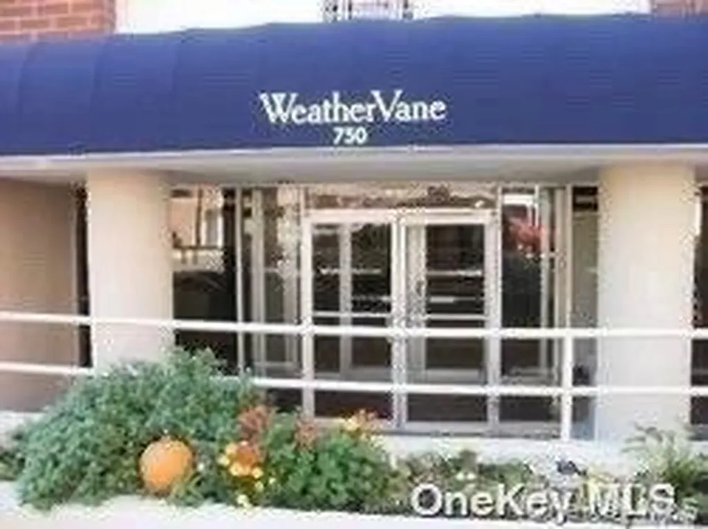 750 Shore Road Long Beach NY 11561