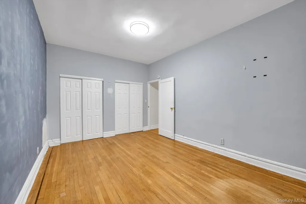 4 Maple Drive Great Neck NY 11021