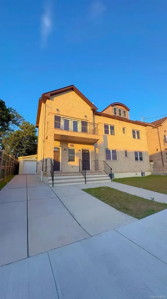149-45 Hawtree Street Ozone Park NY 11417