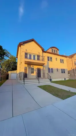 149-45 Hawtree Street Ozone Park NY 11417