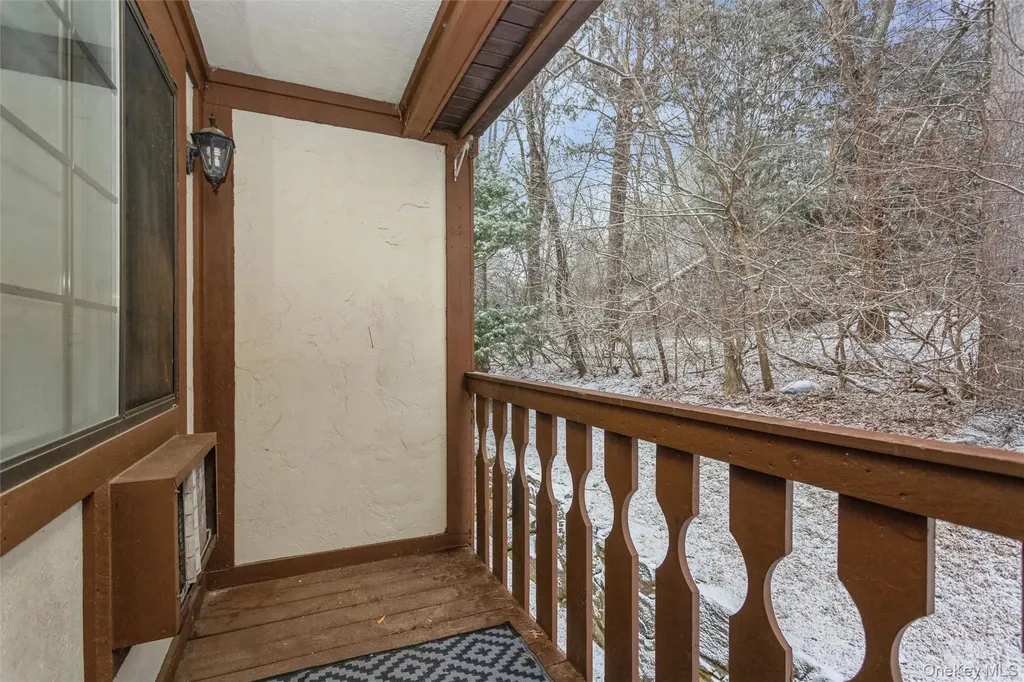 72 Foxwood Circle Mount Kisco NY 10549