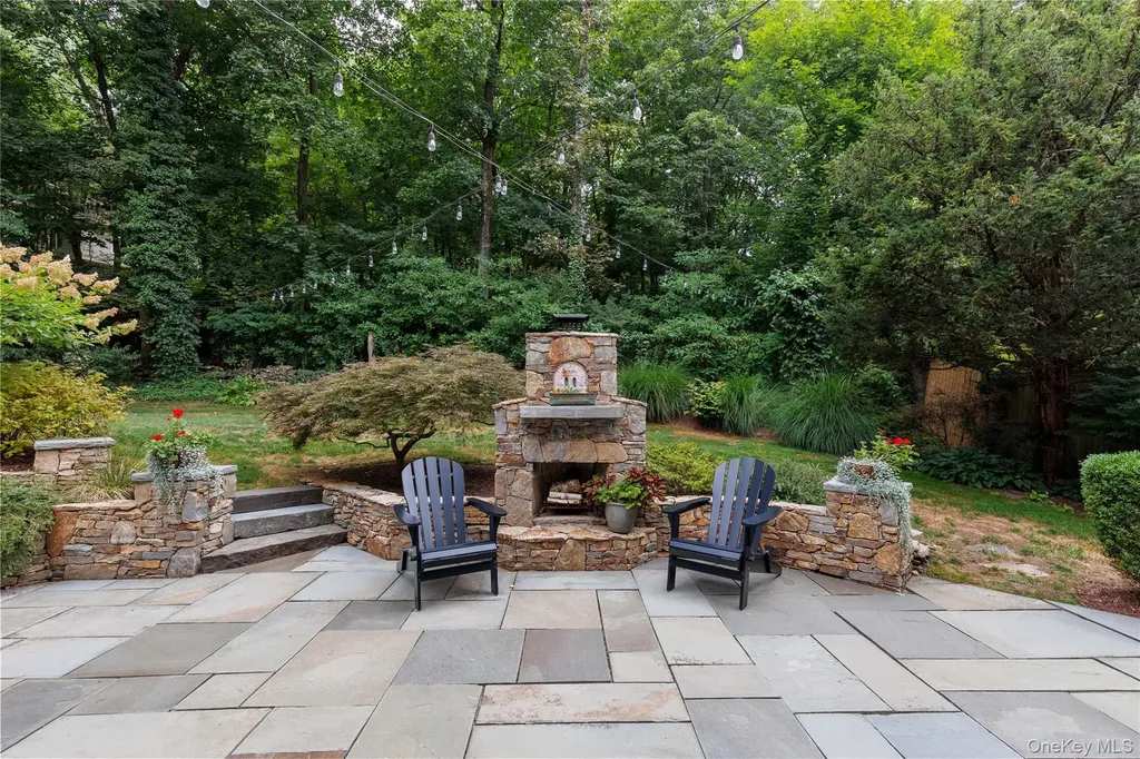 40 Smith Street Chappaqua NY 10514