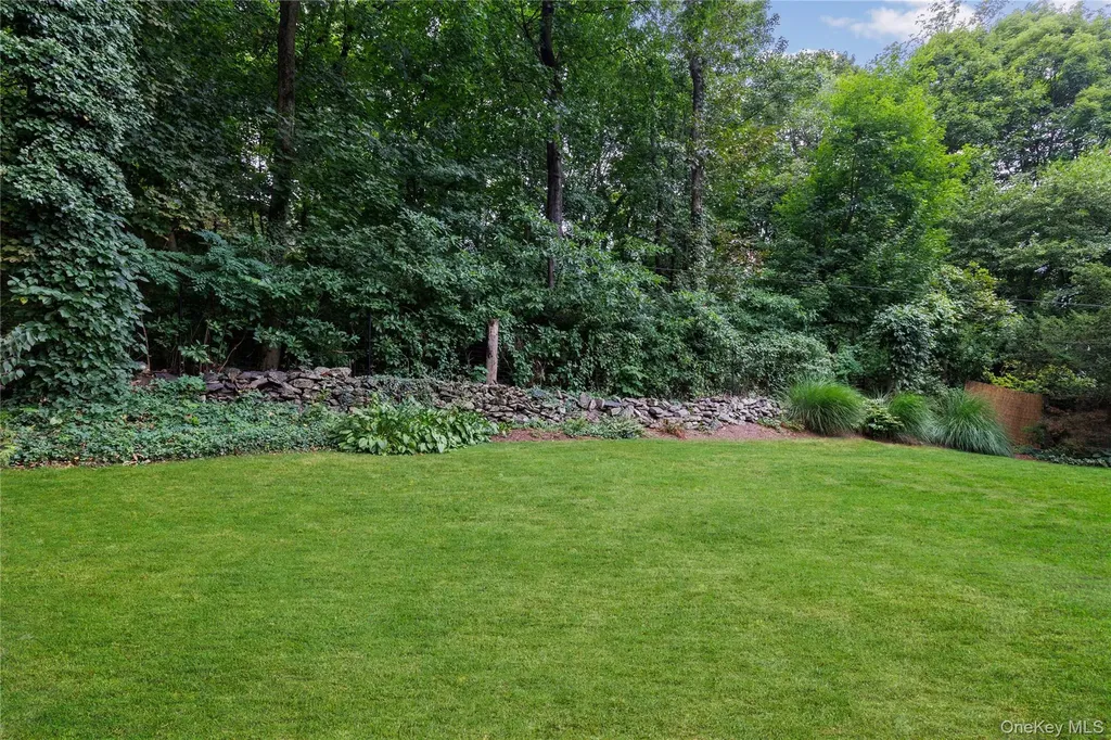 40 Smith Street Chappaqua NY 10514
