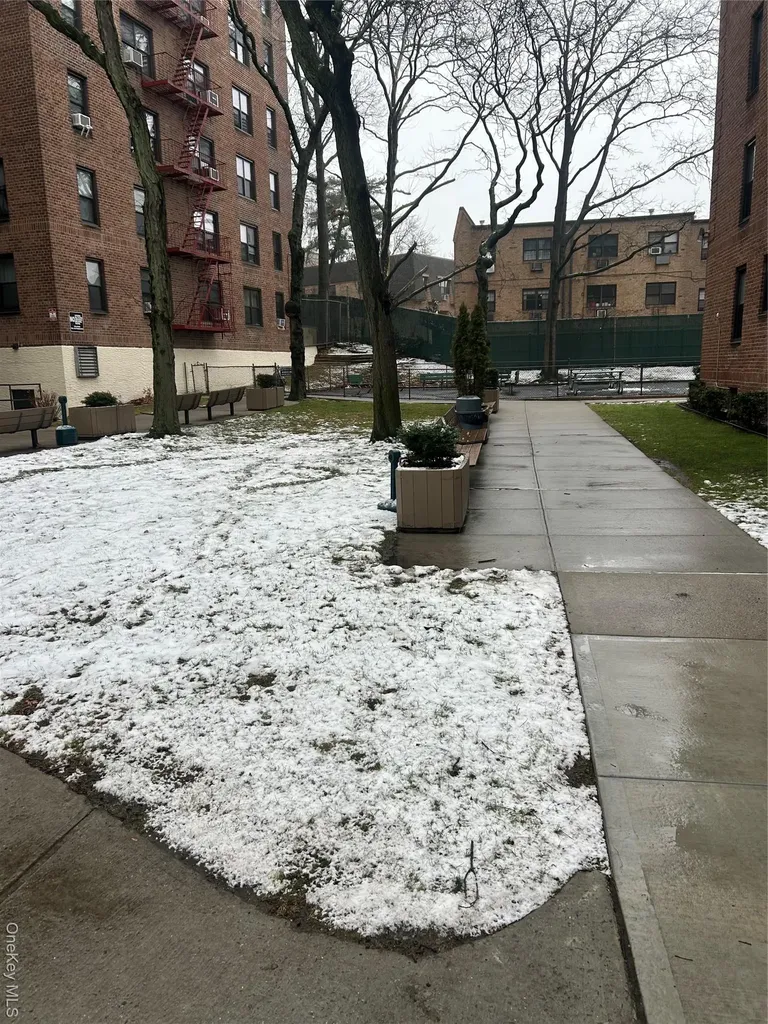 83-85 Woodhaven Boulevard Woodhaven NY 11421