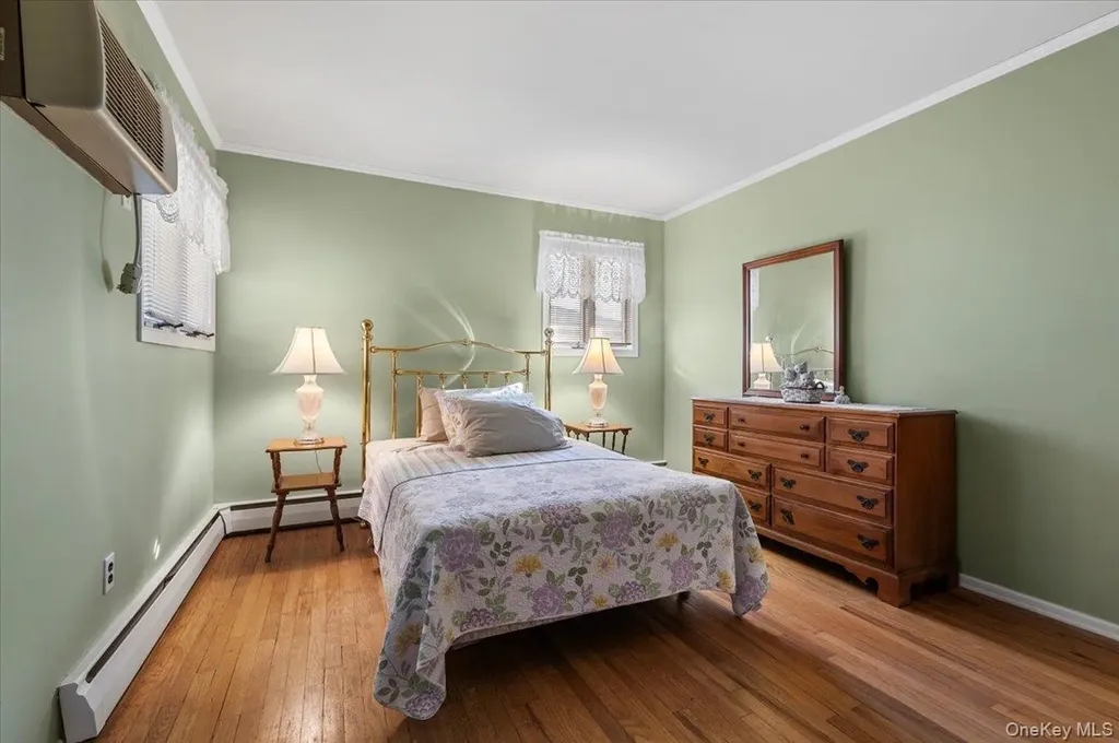53 Beaumont Drive Plainview NY 11803
