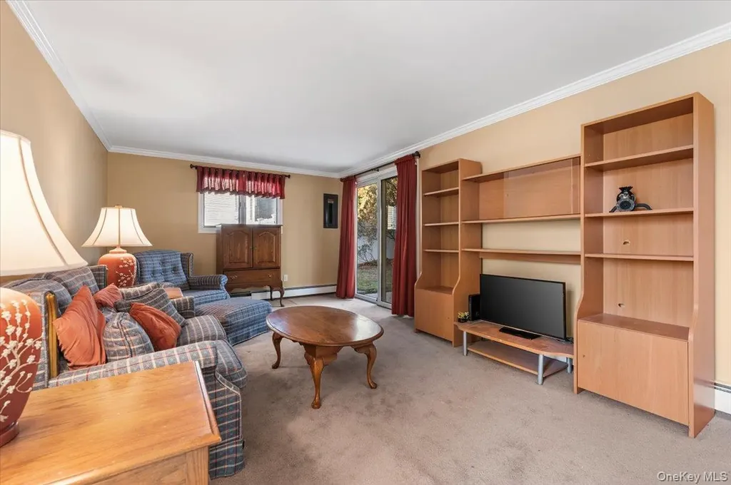 53 Beaumont Drive Plainview NY 11803