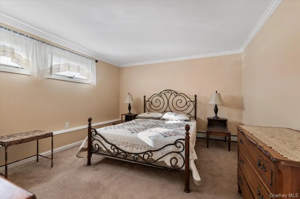 53 Beaumont Drive Plainview NY 11803