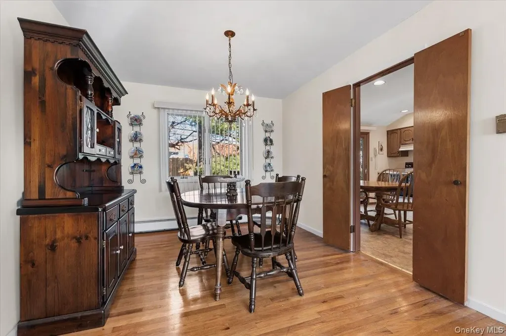 53 Beaumont Drive Plainview NY 11803