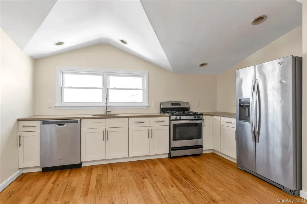 45-32 Utopia Parkway Flushing NY 11358
