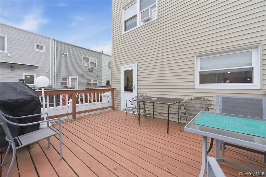 192 Huntington Avenue Bronx NY 10465
