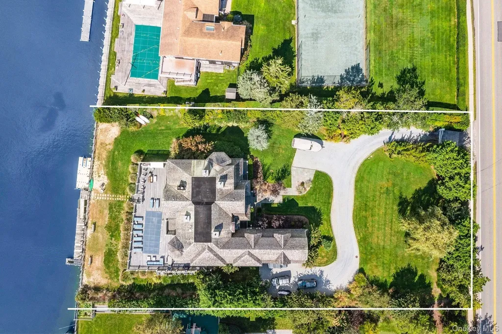 101 Jessup Lane Westhampton Beach NY 11978