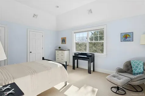 101 Jessup Lane Westhampton Beach NY 11978
