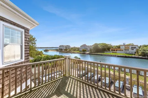 101 Jessup Lane Westhampton Beach NY 11978