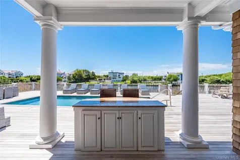 101 Jessup Lane Westhampton Beach NY 11978