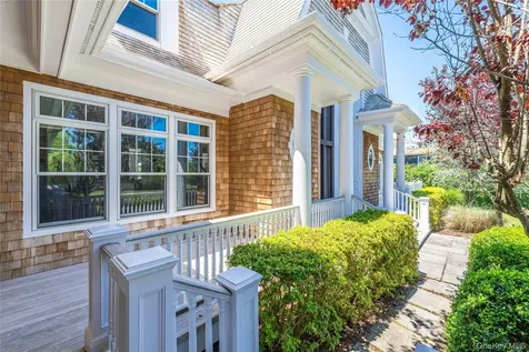 101 Jessup Lane Westhampton Beach NY 11978