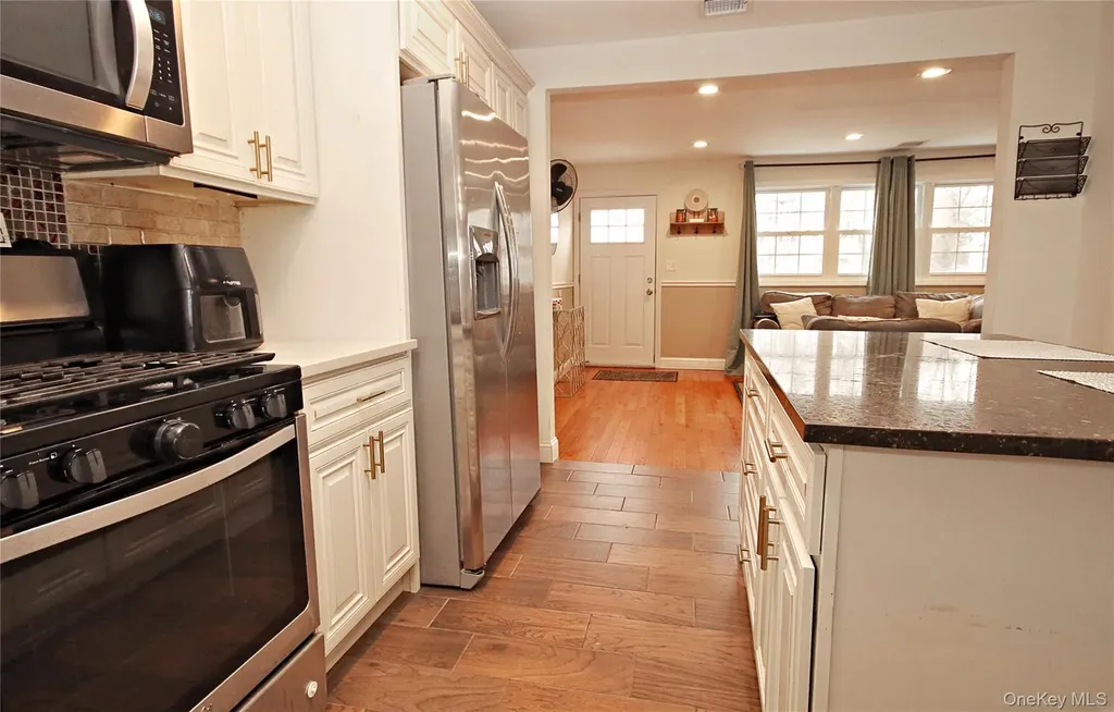 2 Vita Drive Central Islip NY 11722
