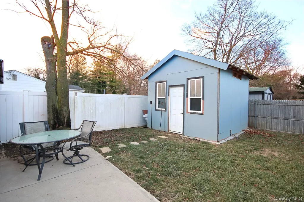 2 Vita Drive Central Islip NY 11722