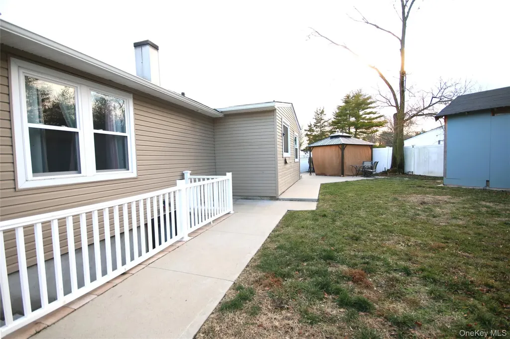 2 Vita Drive Central Islip NY 11722