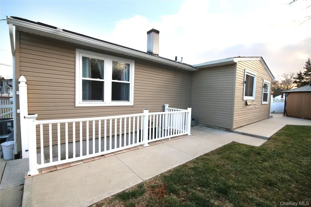 2 Vita Drive Central Islip NY 11722