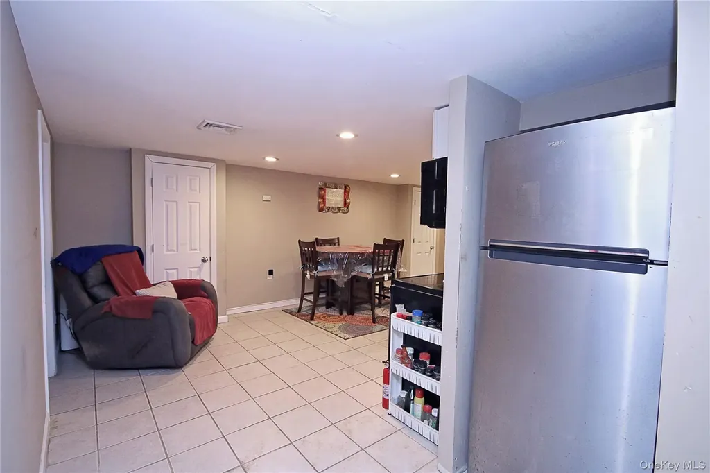 2 Vita Drive Central Islip NY 11722