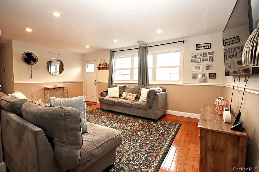2 Vita Drive Central Islip NY 11722